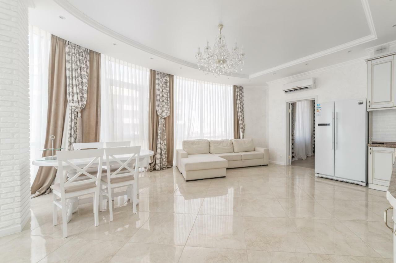 Vip Level Sea View Apartment Odessza Kültér fotó